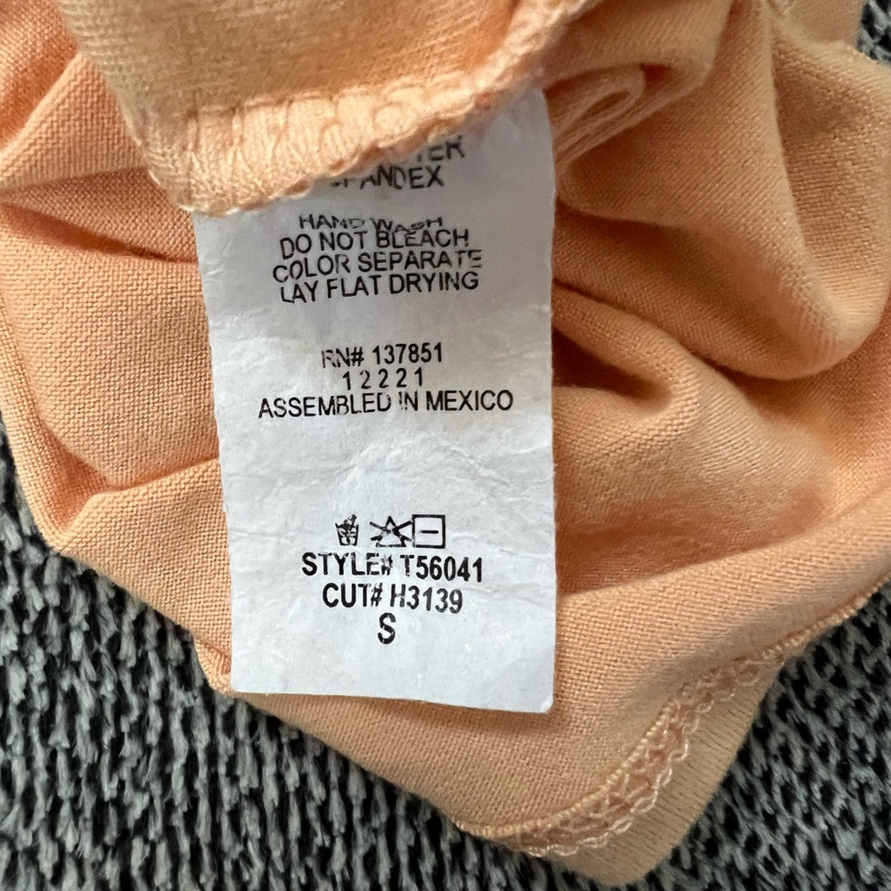 Square Neck Peach Top - Picture 4 of 5